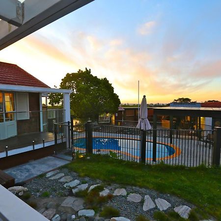 Holiday House In Totara Park Auckland Buitenkant foto